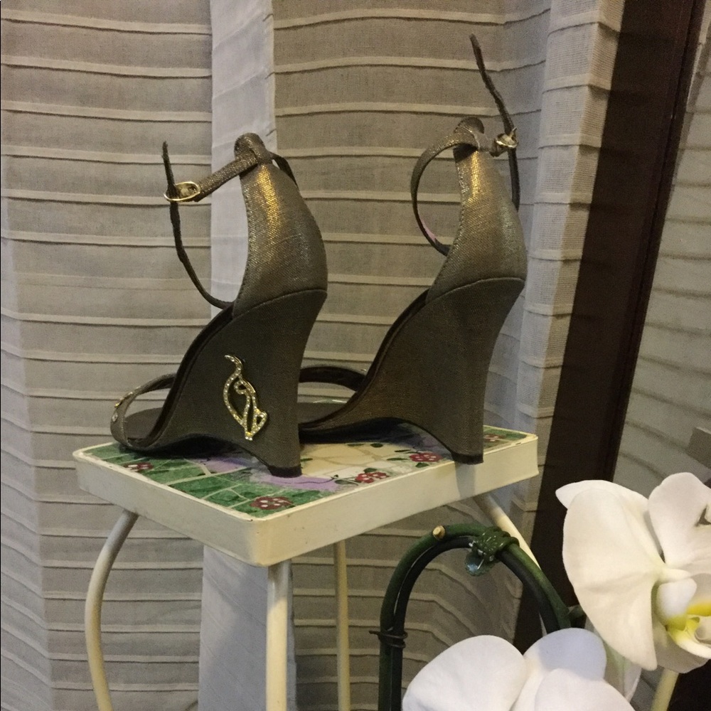 Baby Phat Linen Cat Wedge